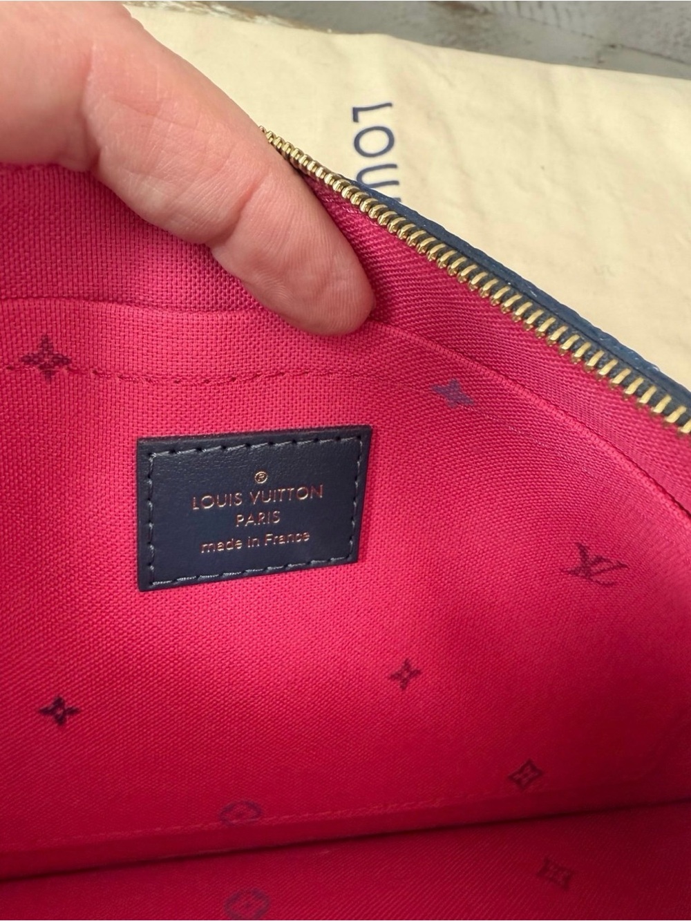 Louis Vuitton Monogram Midnight Fuschia Pouchette Wristlet from Neverfull MM - Picture 5 of 10